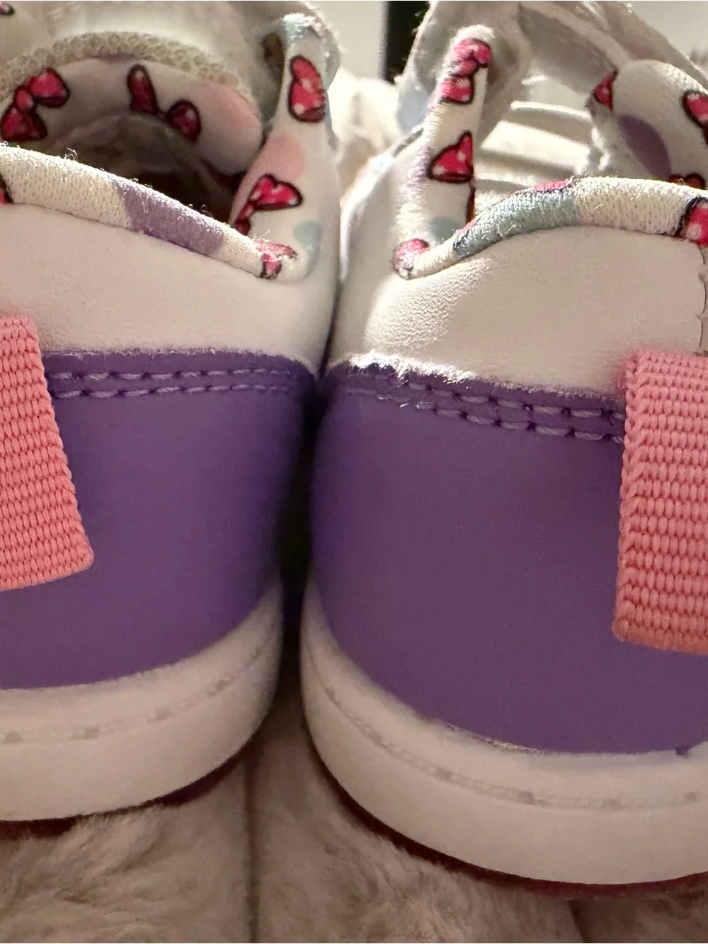Kids Pink Minnie Character Light-Up Sneakers